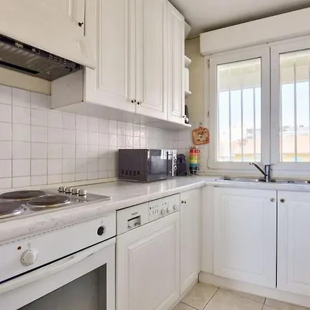 W 2 Bathrooms At 400m From The Apartman