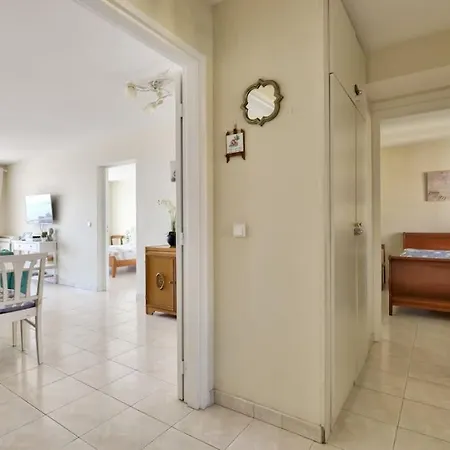 W 2 Bathrooms At 400m From The Νίκαια